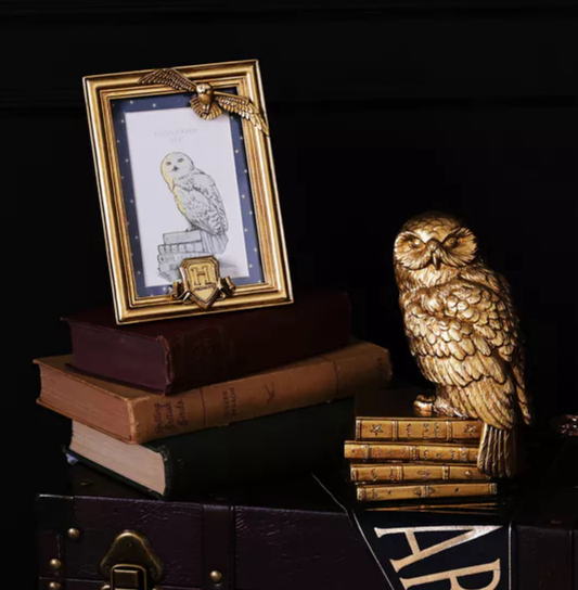 Harry Potter Alumni - Golden Hedwig Statue