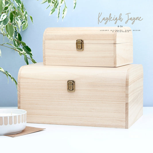 Solid Pine Holly and Mistletoe Design - Personalised Christmas Eve Chest