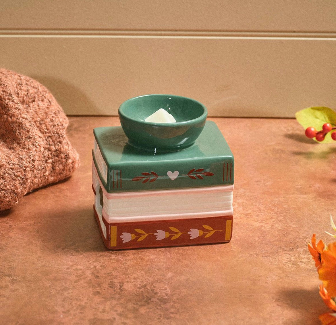 Cosy Chapter - Stoneware Book Stack Wax Burner