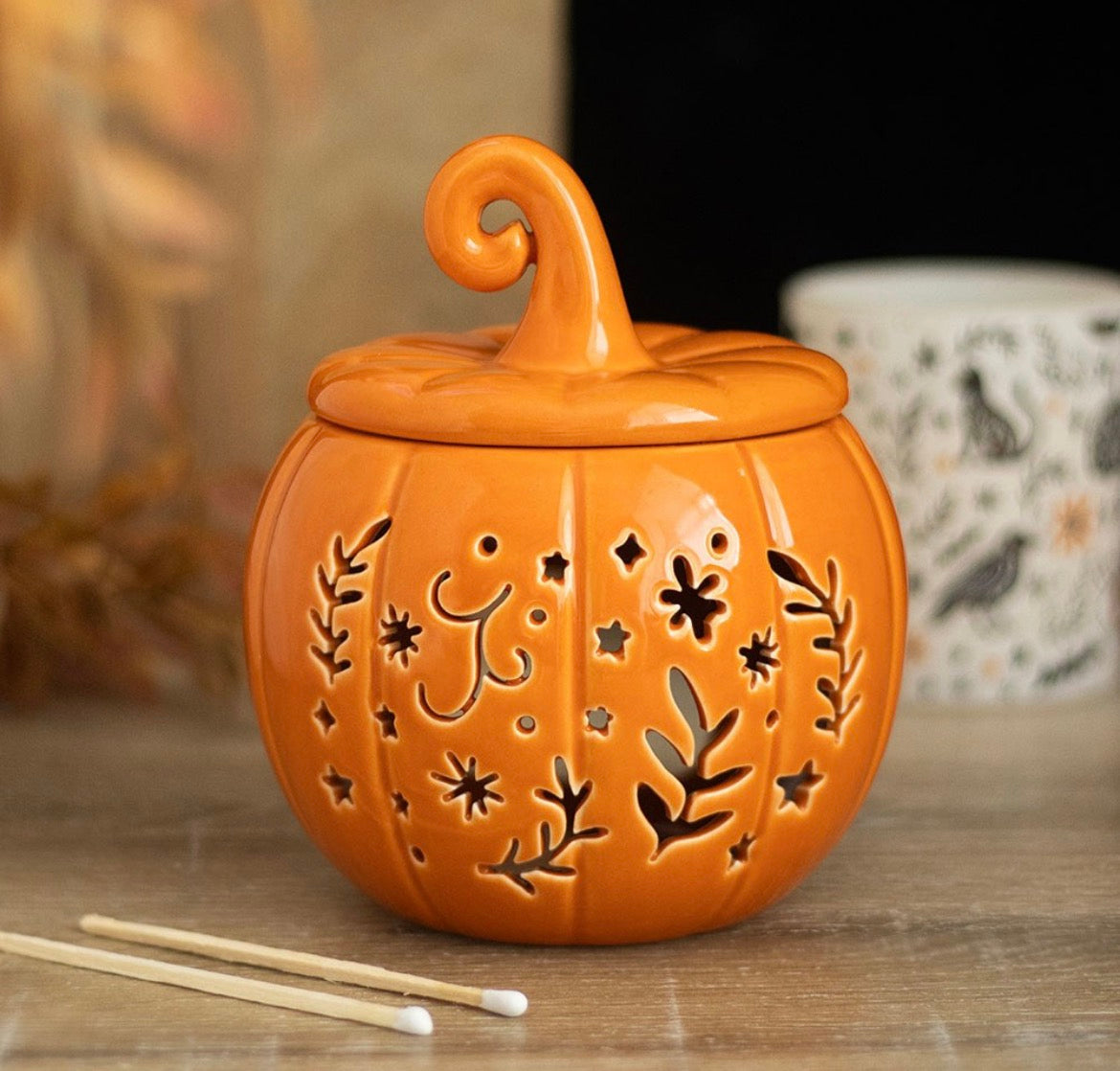 Folk Cutout Design Oil/Wax Burner - 3 Colours To Choose From