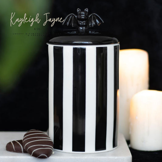 Black & White Striped, Bat storage Jar