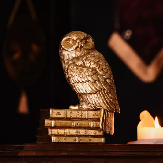 Harry Potter Alumni - Golden Hedwig Statue